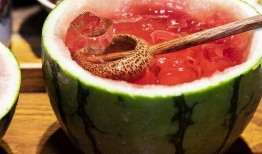 酒吧在线吃瓜免费,免费畅享娱乐盛宴